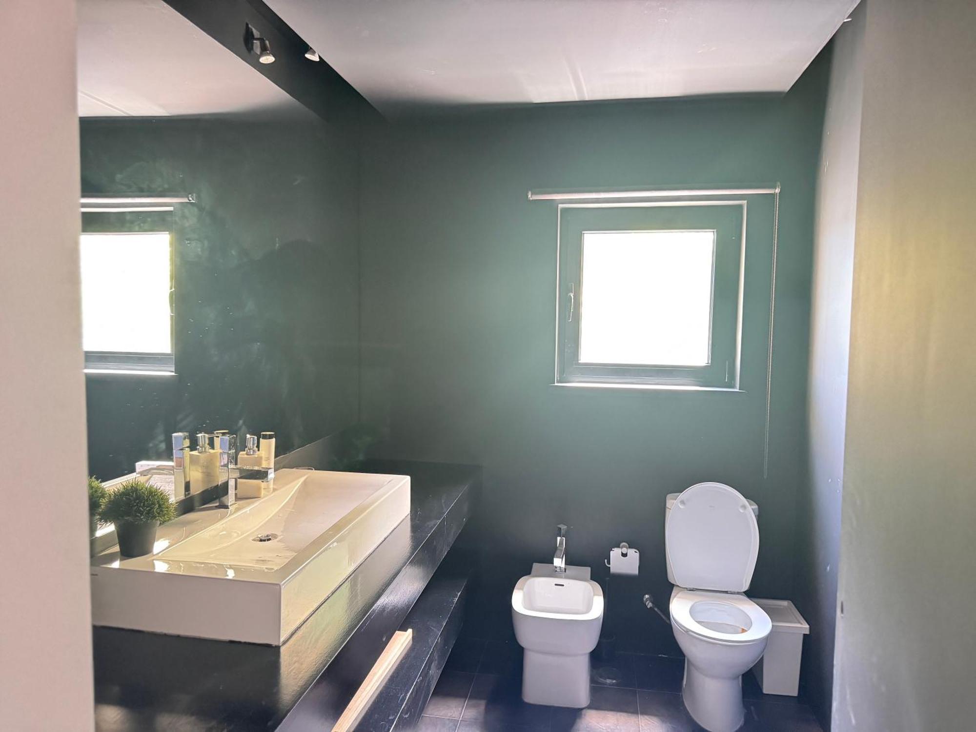 Luxury 4 Bedroom With 3 Bathroom Lisbon Walking Distance To Appartement *