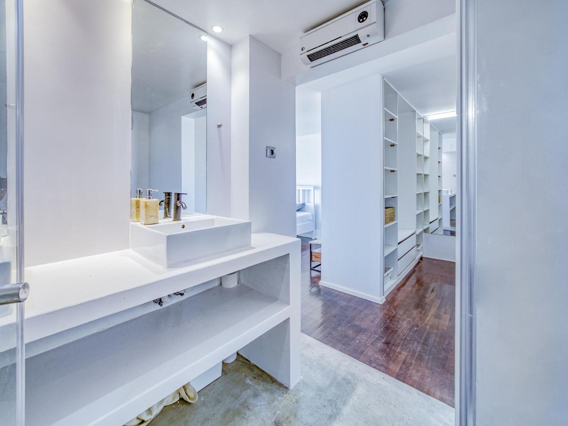 Appartement Luxury 4 Bedroom With 3 Bathroom Lisbon Walking Distance To