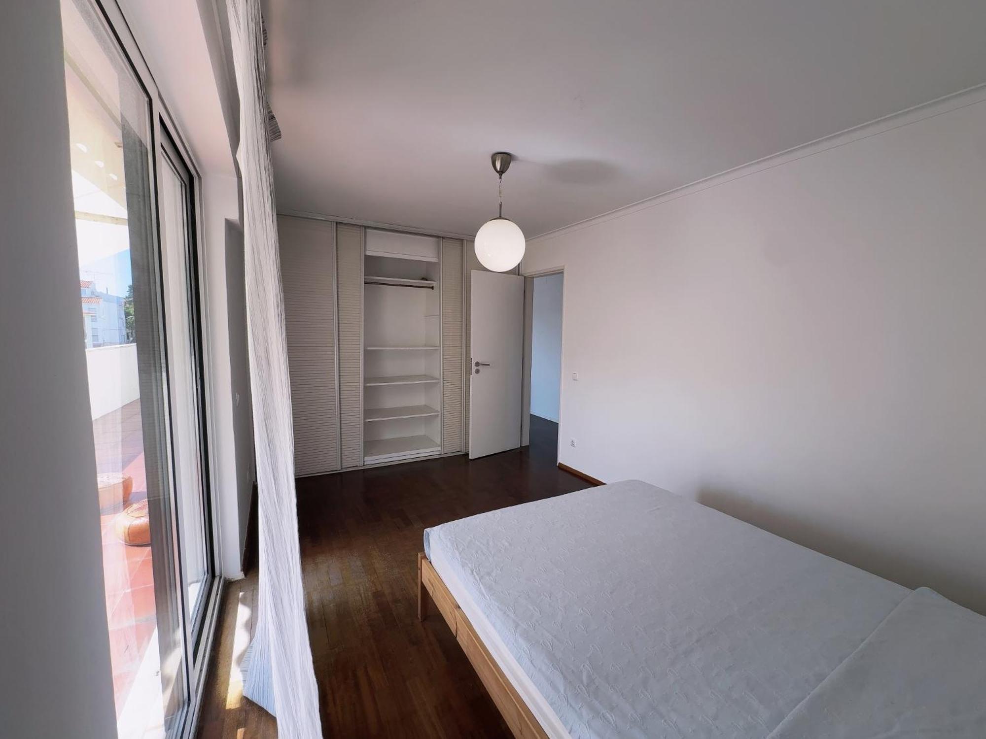Luxury 4 Bedroom With 3 Bathroom Lisbon Walking Distance To